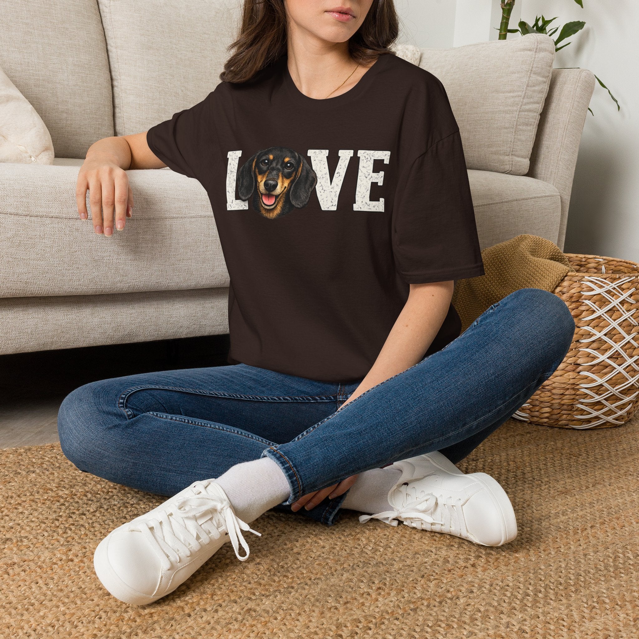 Dachshund LOVE T-Shirt — Cute Wiener Dog Graphic Tee for Dog Lovers