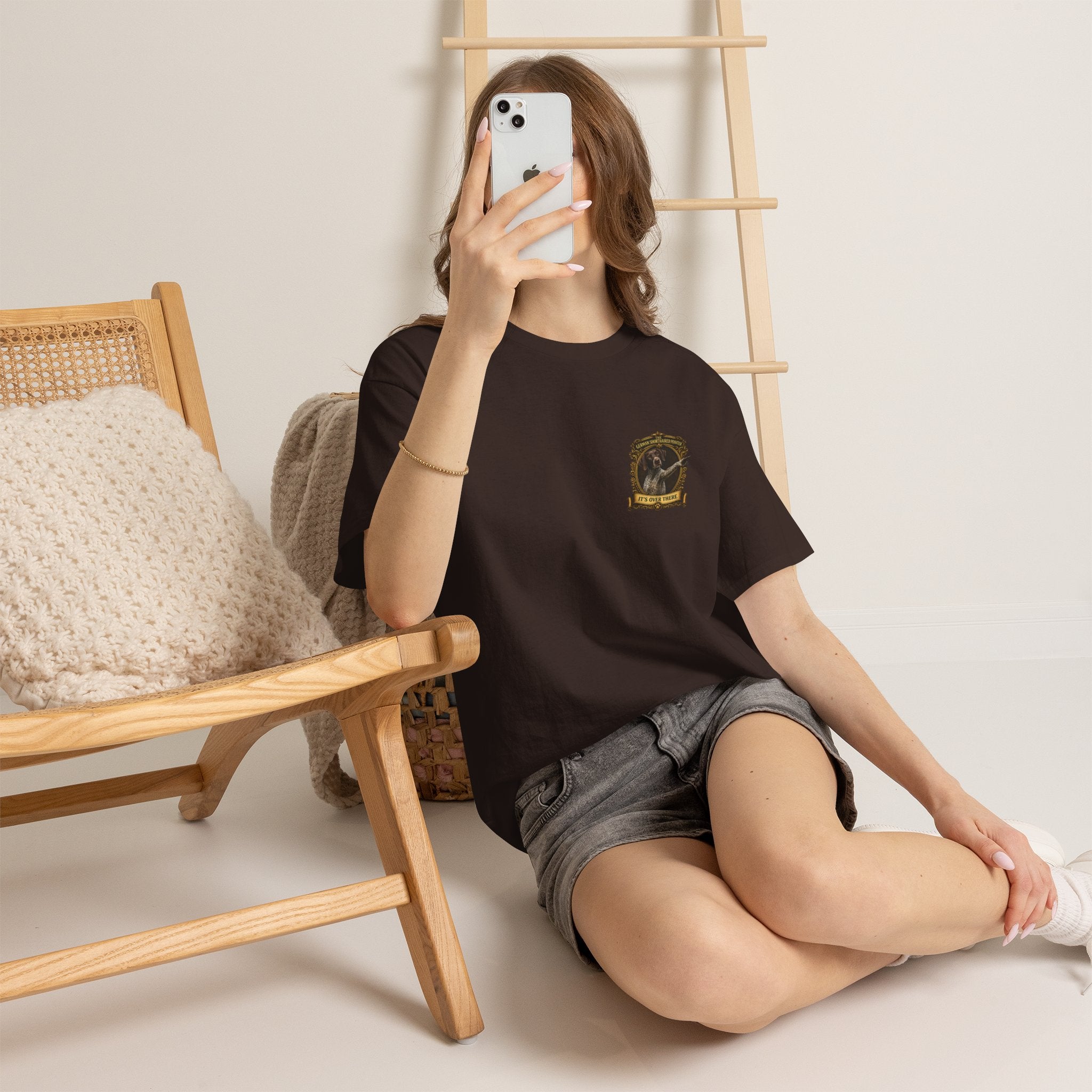 German Shorthaired Pointer 'It's Over There' T-Shirt