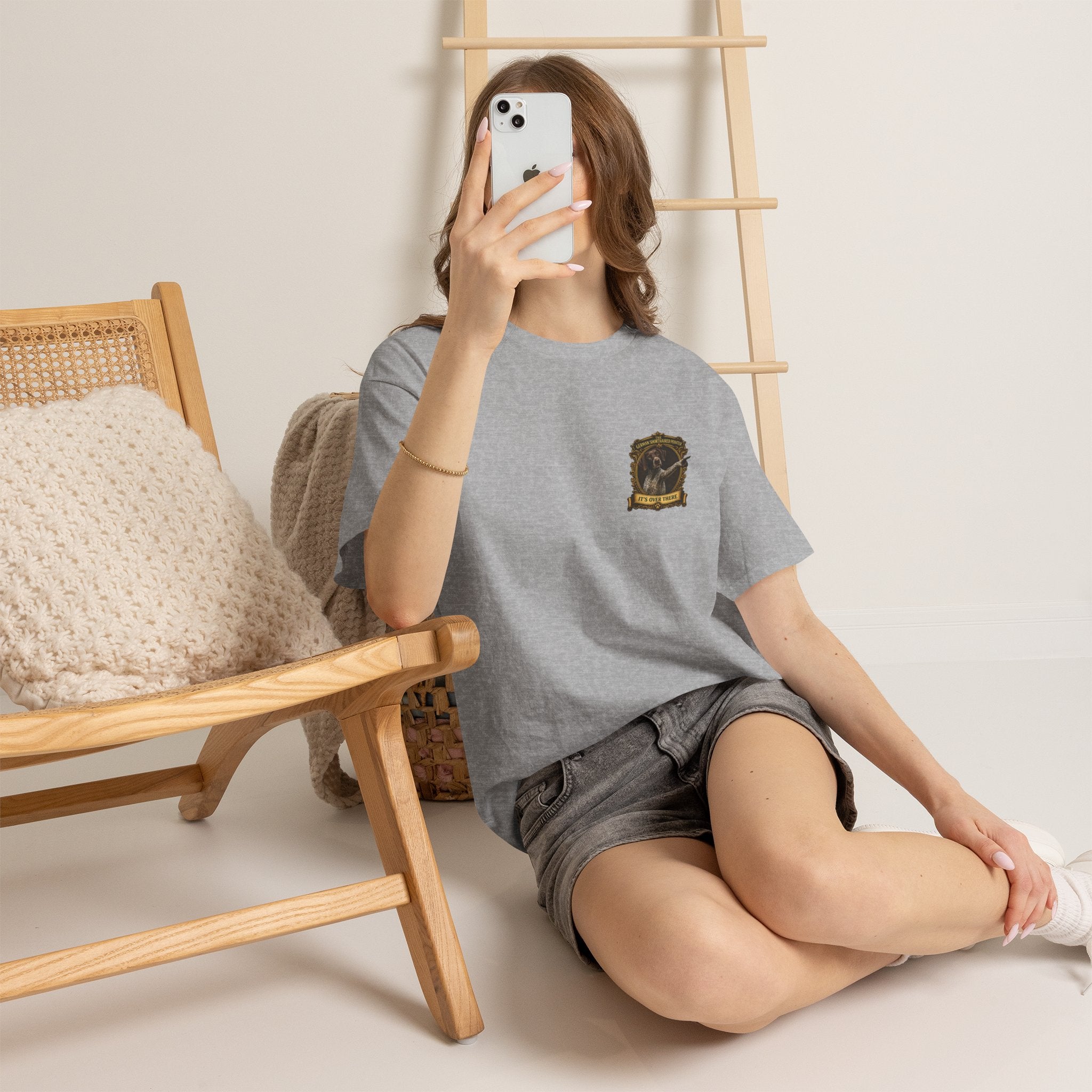 German Shorthaired Pointer 'It's Over There' T-Shirt
