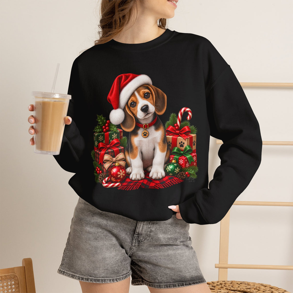 Christmas Beagle Sweatshirt – Cute Puppy in Santa Hat Holiday Crewneck