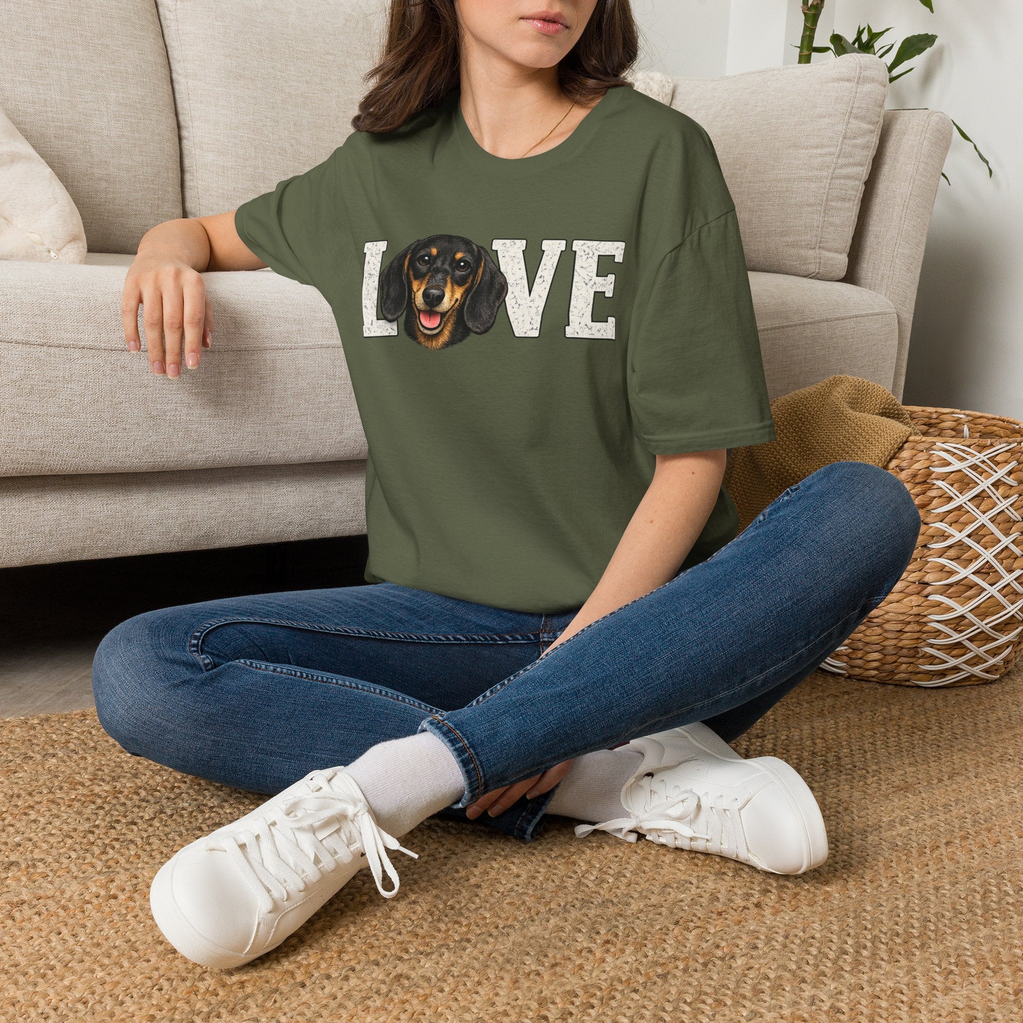 Dachshund LOVE T-Shirt — Cute Wiener Dog Graphic Tee for Dog Lovers