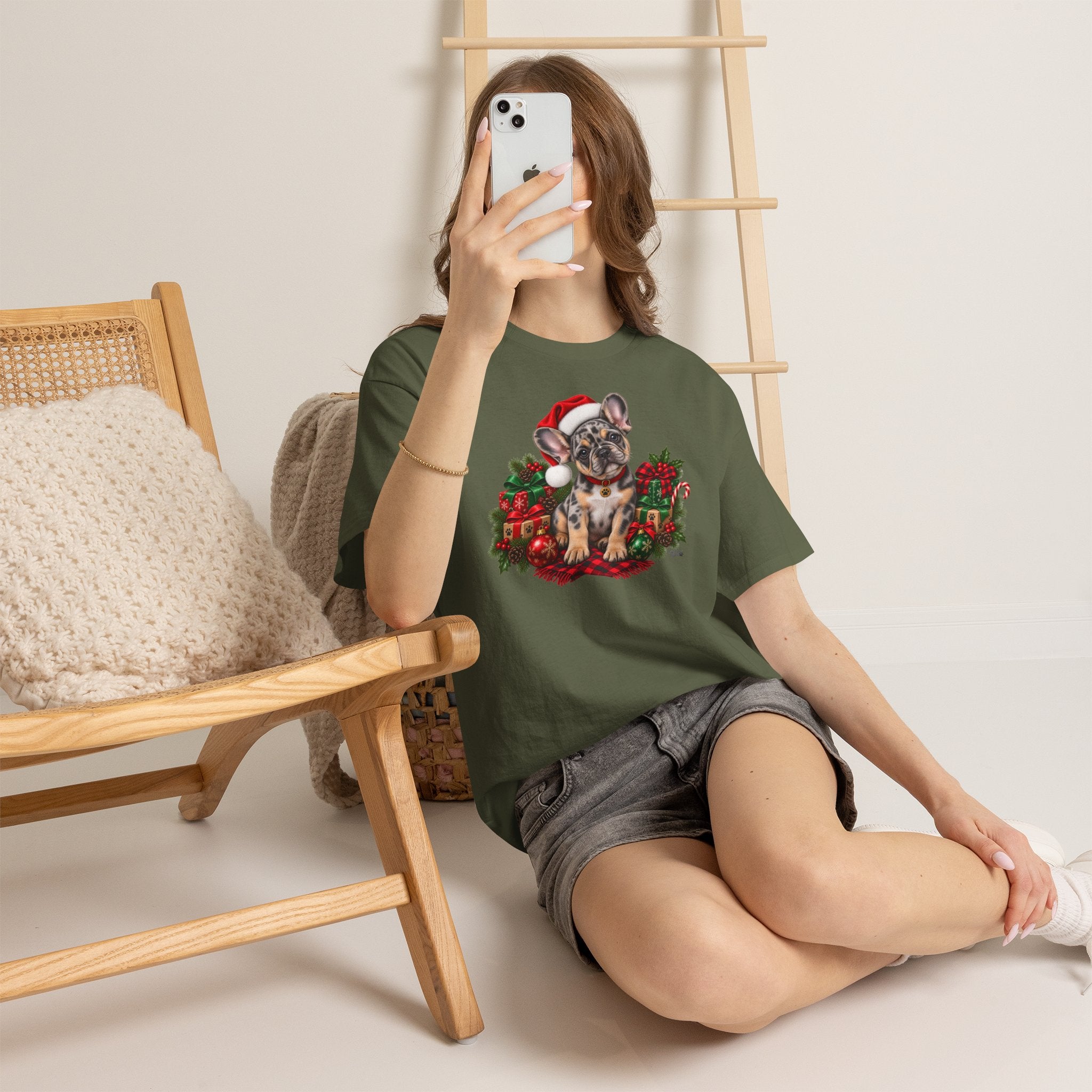 French Bulldog Christmas T-Shirt — Cute Puppy in Santa Hat Holiday Tee